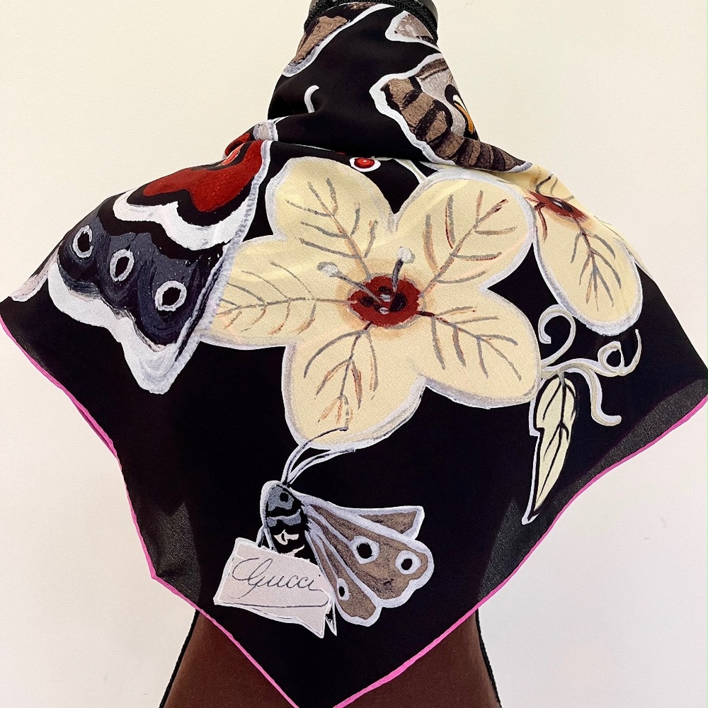 Gucci Unisex Scarf Kris Knight Butterfly Flora Black Silk Wrap - Picture 6 of 14